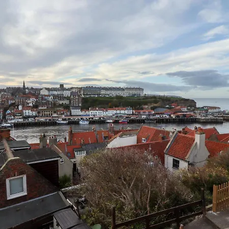 Mariner's Watch Holiday home Whitby